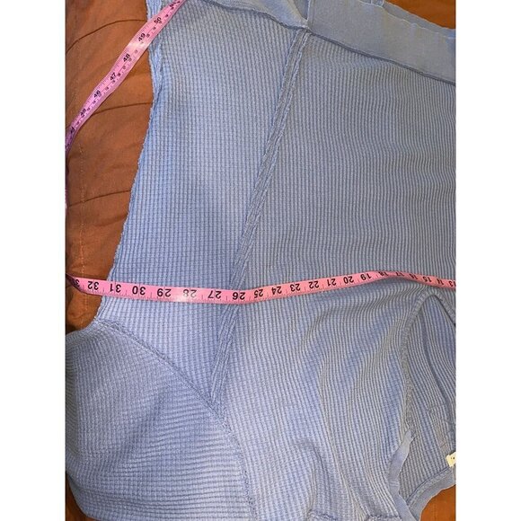 Free People Coraline Blue Waffle Knit V-Neck Oversized Pullover Sweater Medium - Picture 7 of 9